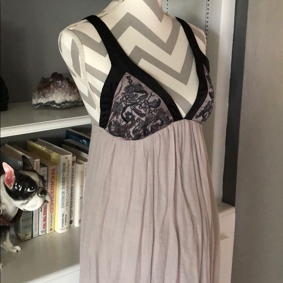 Embroidered Empire Waist Summer Dress - Picture 2 of 4